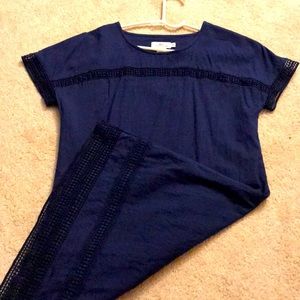Vineyard Vines navy embroidered lace dress